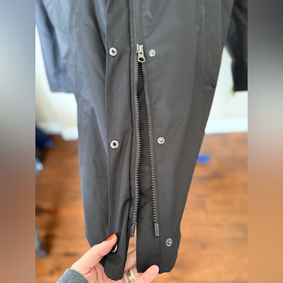 Women's Eddie Bauer Black Weatheredge Coat, Size Large - Picture 7 of 13